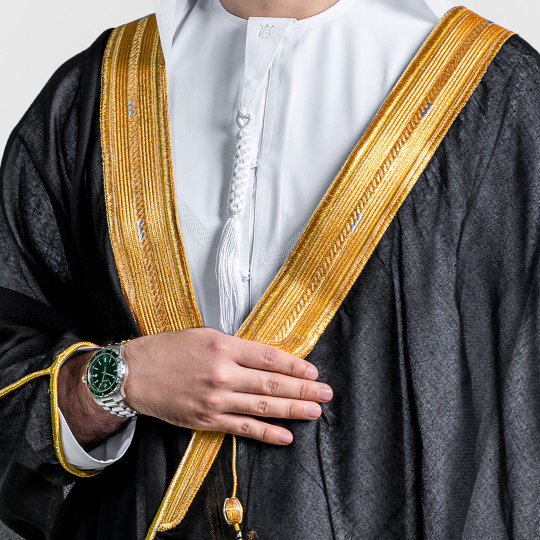 Black Bisht