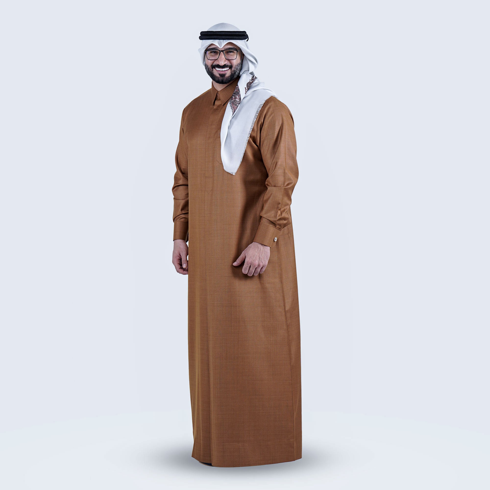 الثوب البني - الكبار